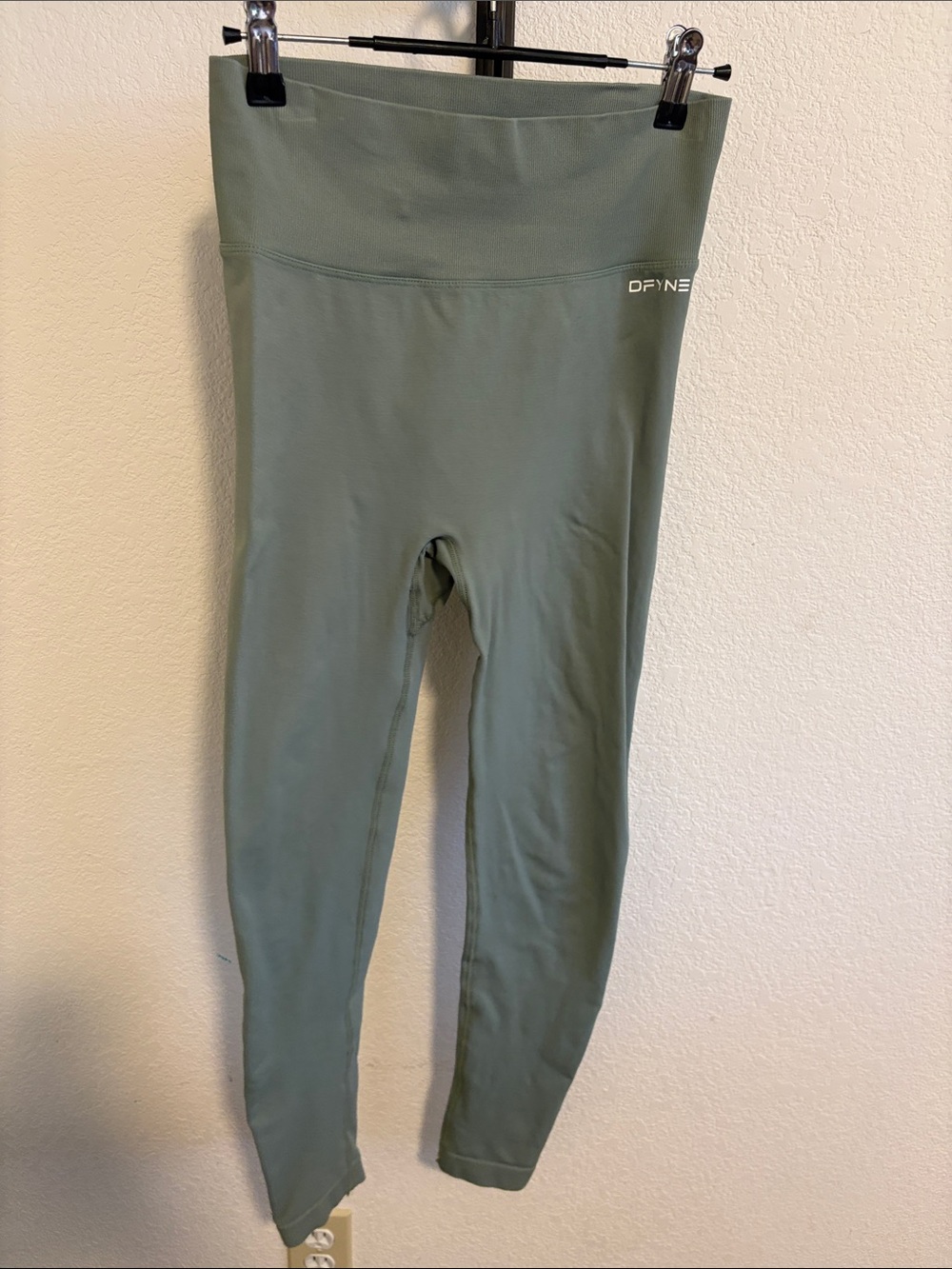 DFYNE Sage Green leggings